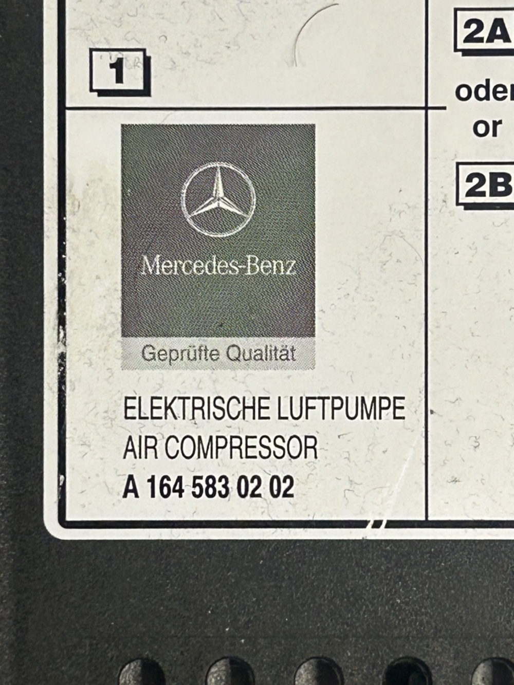 MERCEDES BENZ AIR COMPRESSOR A1645830202 Trunk Spare Tire Air Pump OEM - Picture 3 of 5